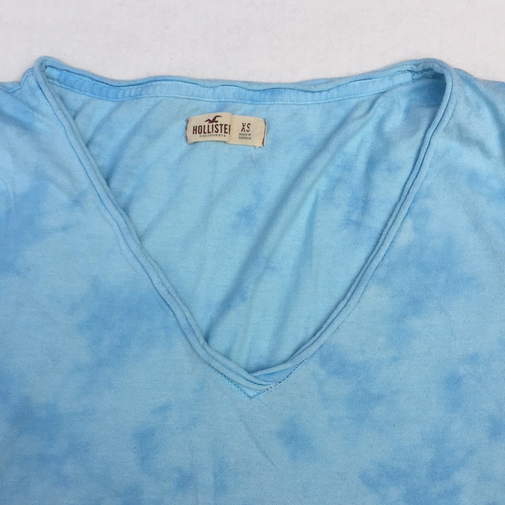 FREE GIFT V neck t shirt - Picture 3 of 5